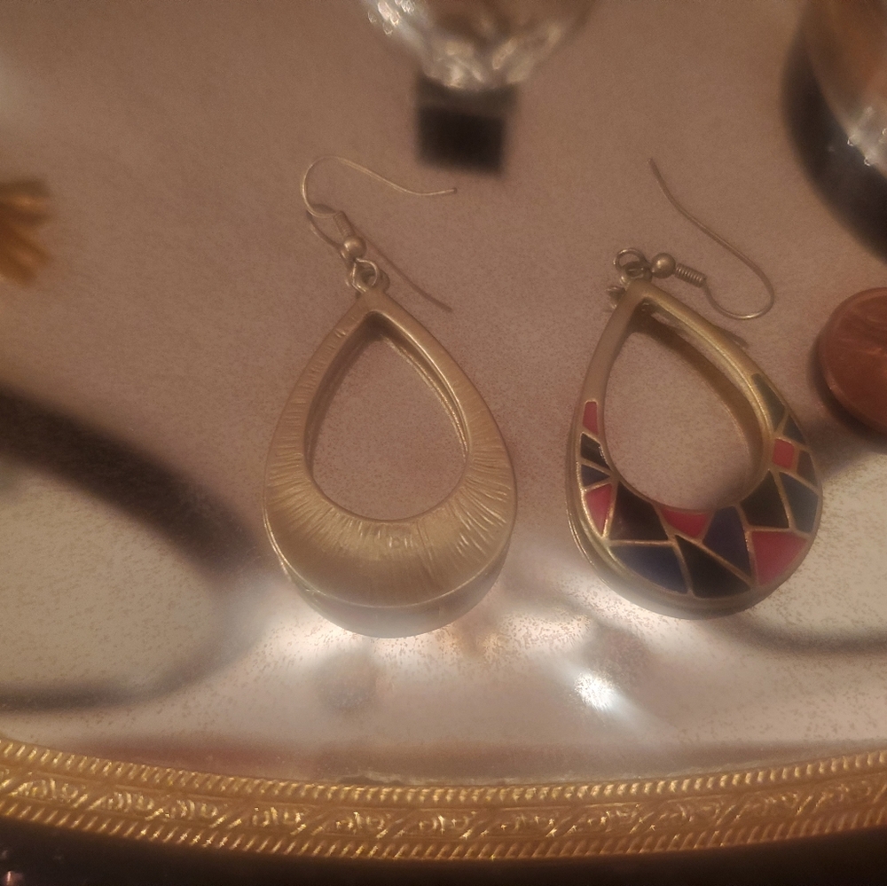 Geometric earrings - Picture 2 of 2